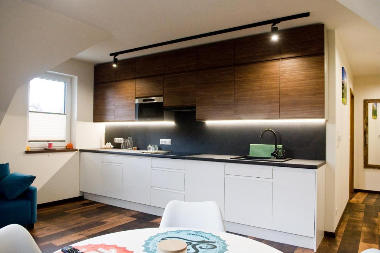 Apartamenty Dluga ノヴィ・タルク エクステリア 写真